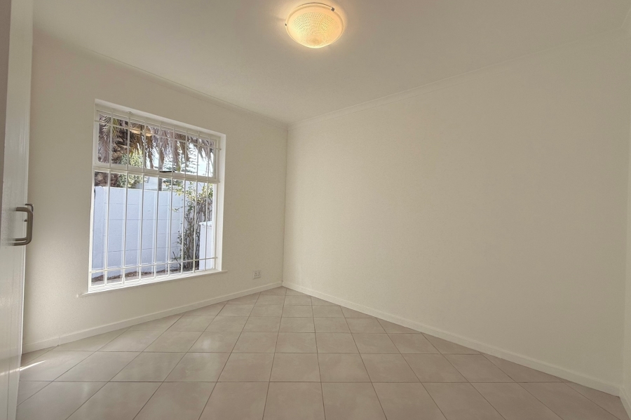 To Let 2 Bedroom Property for Rent in Flamingo Vlei Western Cape